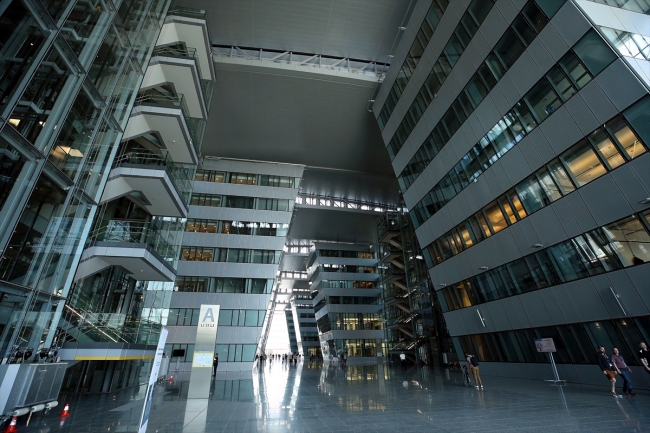 NATO yeni karargahının kapılarını açtı